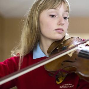 a young violin player